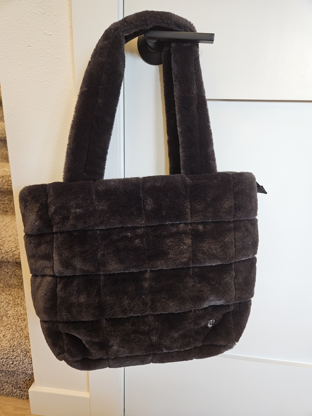 lululemon Plush Faux-Fur Tote in Black